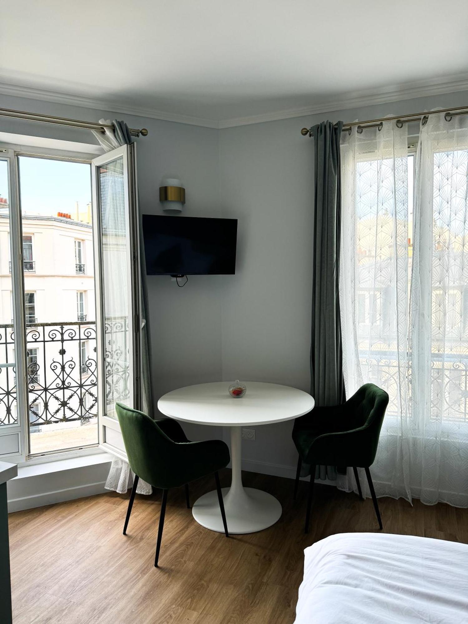 Studio De Charme Parisien Levallois-Perret Esterno foto